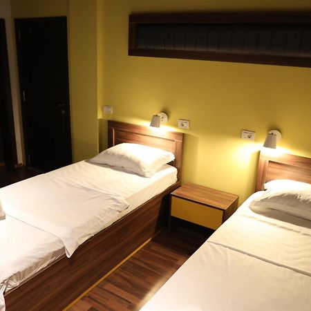 Hotel Hiserra Prizren Exterior photo