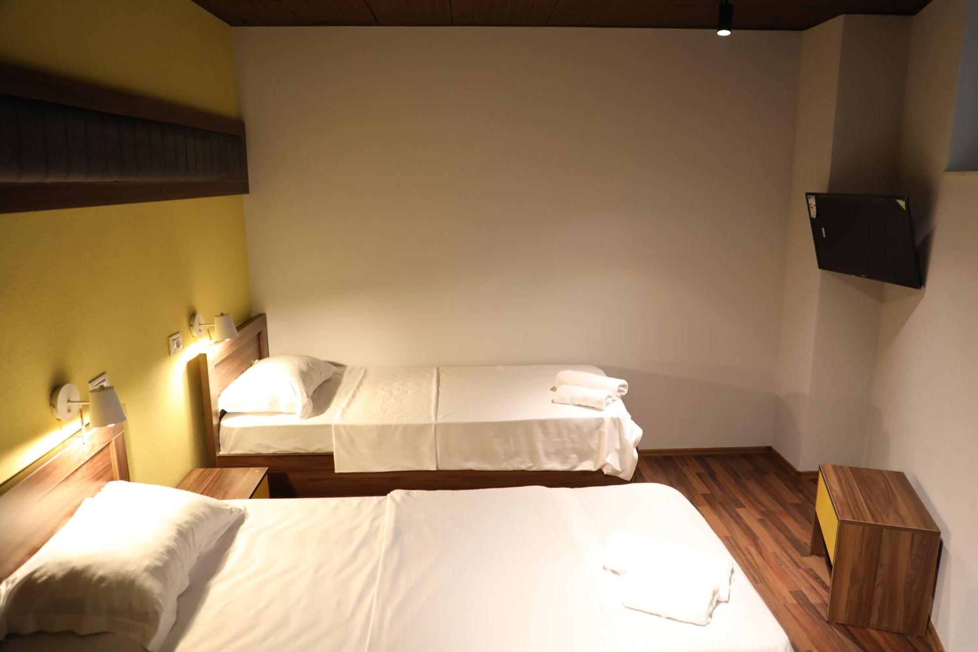 Hotel Hiserra Prizren Exterior photo