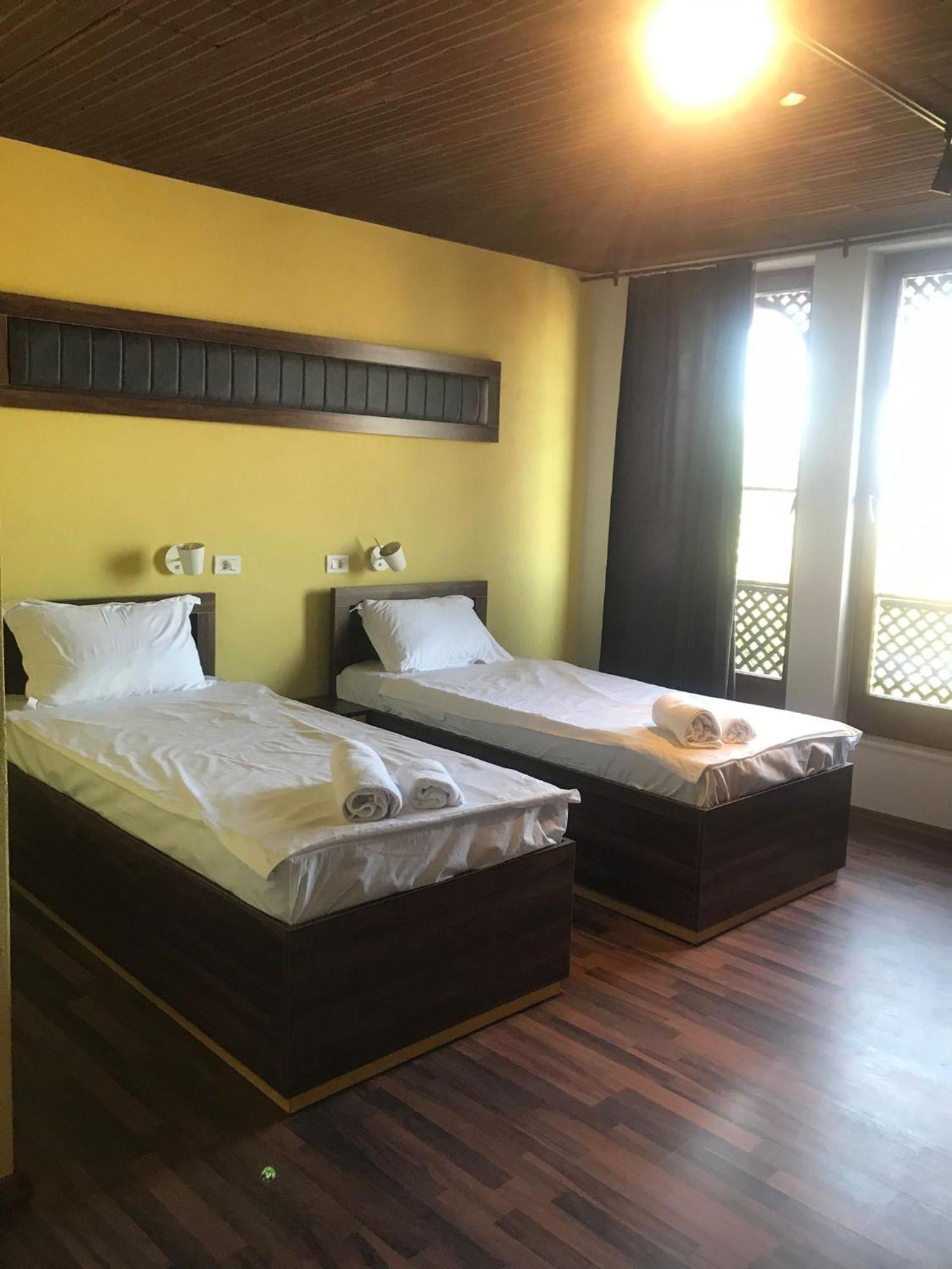 Hotel Hiserra Prizren Exterior photo